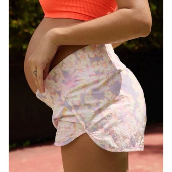 FP Movement x Hatch The Way Home Printed Maternity Shorts Size S - Picture 3 of 9